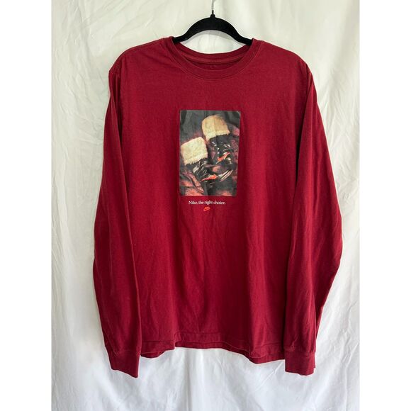 Nike Men's Long Sleeve Tee Christmas "The Right Choice" Swoosh Boots Size L - Picture 1 of 4